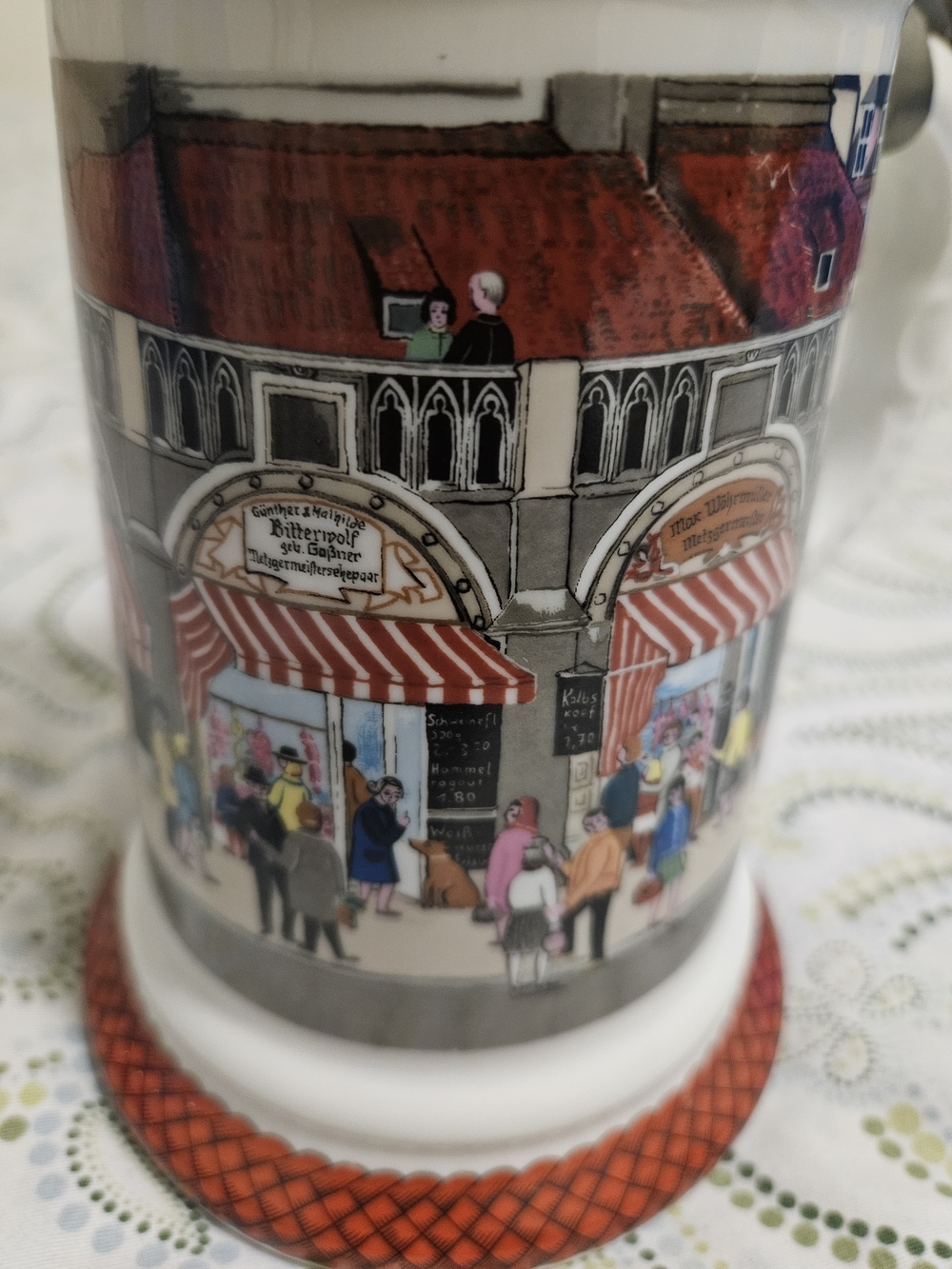 White and Red Ceramic Beer Stein with Decorative Pewter Lid - Picture 4 of 10